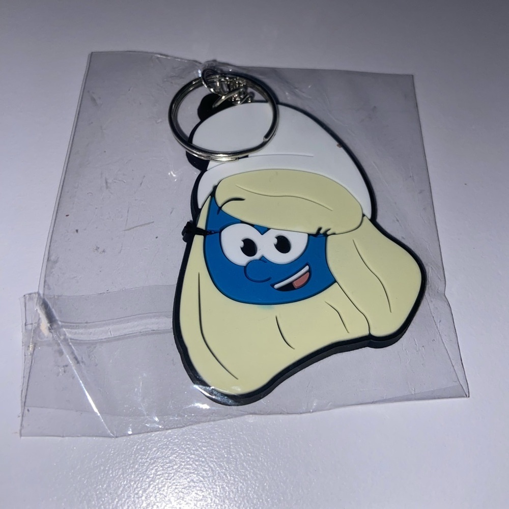 Smurfette Keychain – Official Smurfs 2025 Rubber Key Ring